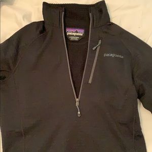 Women’s Patagonia half zip, Size Small EUC